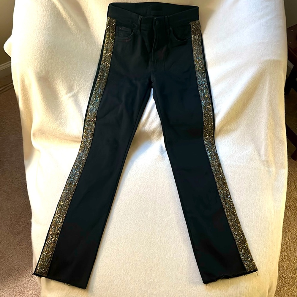 MOTHER Denim- The Rascal Ankle Fray- Size 24